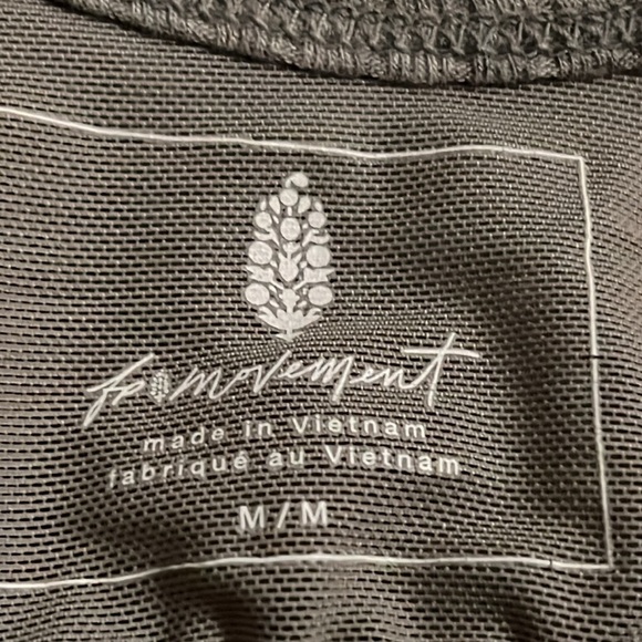 Free People Movement Luxe
Rib Snap crop Tank - Picture 6 of 9